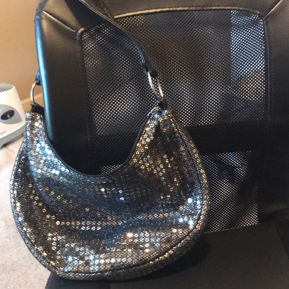 Black and silver shoulder bag - Picture 1 of 5